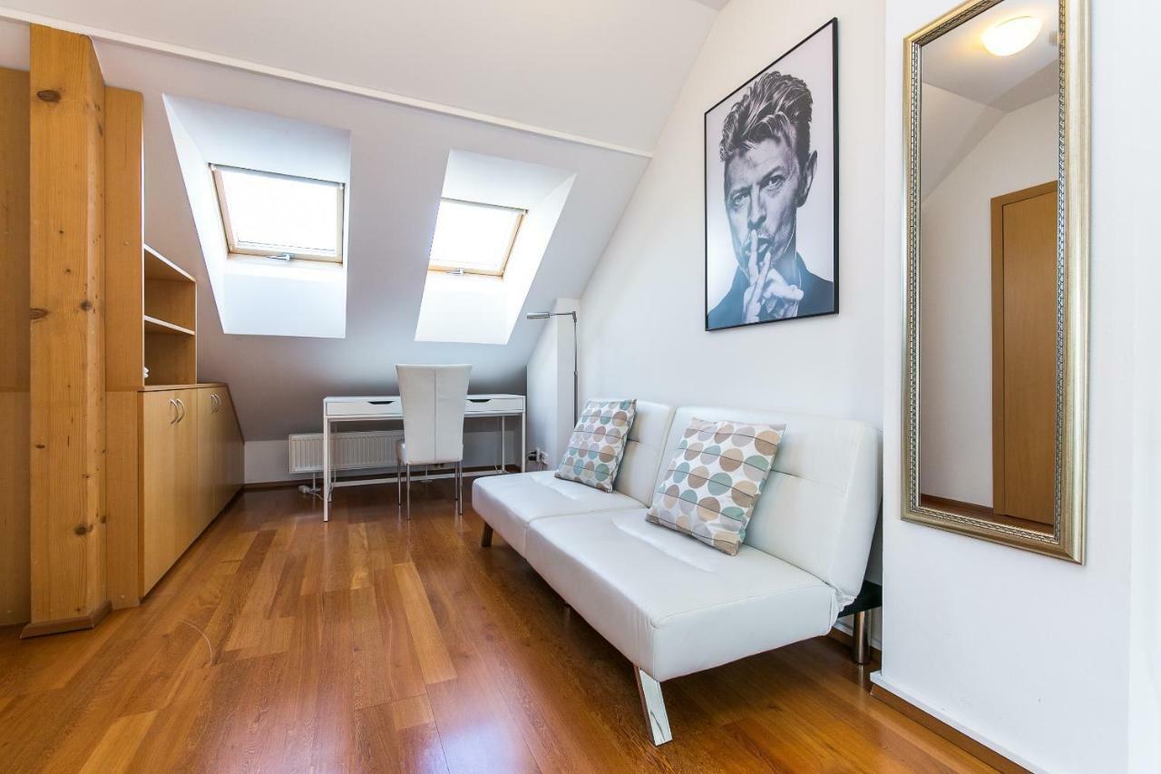 Apartment Attic By Wenceslas Square *